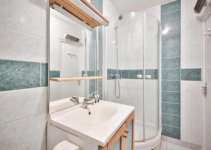 42#studio 2pers#sevres-lecourbe#necker Apartment